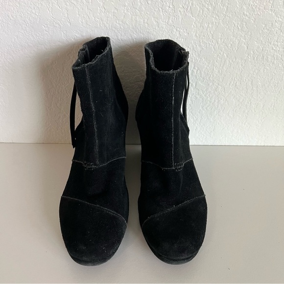 2/$30 TOMS Desert Wedge Suede Leather Bootie Black SZ 9.5 - Picture 7 of 12
